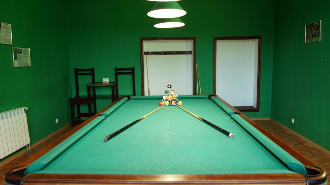 Hotel U Dvori à Podgorodtsy Extérieur photo